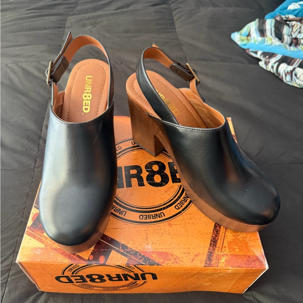 UR8ED Black Leather Clogs